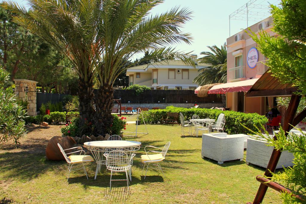 R+ Hotel By Rooms Çeşme Esterno foto