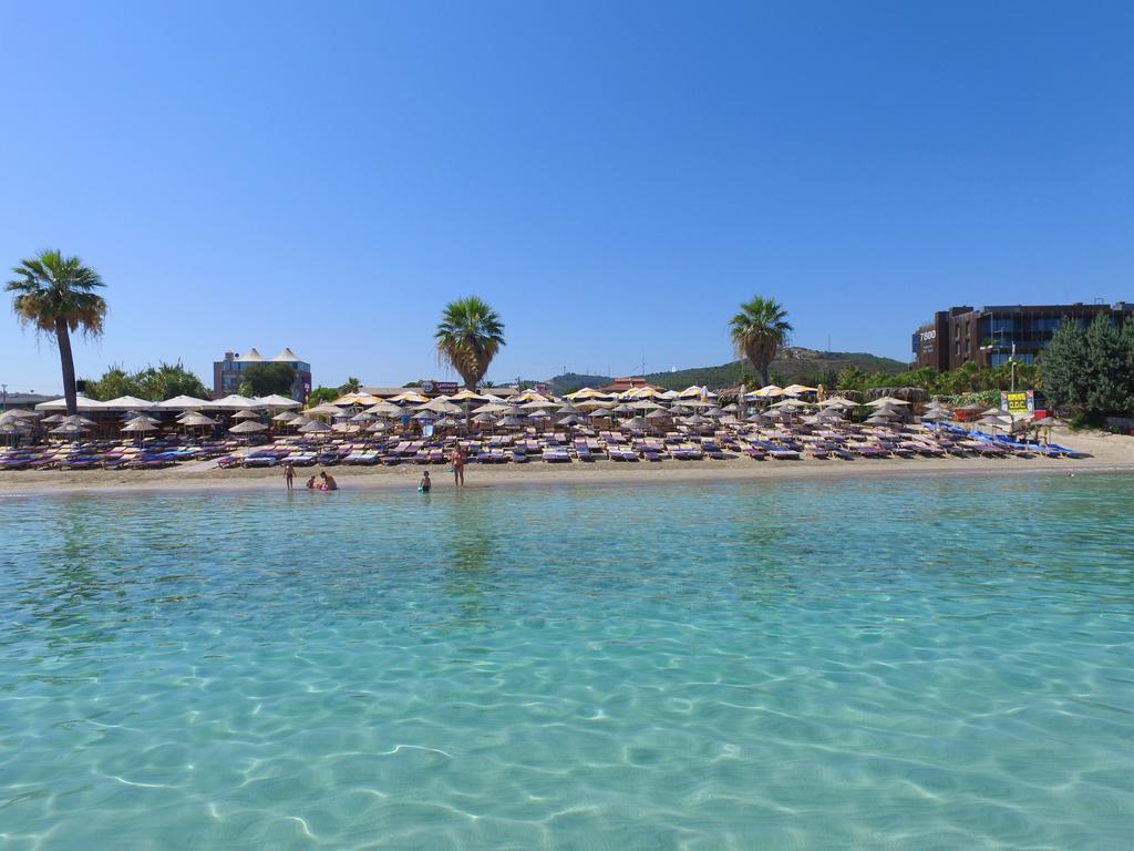 R+ Hotel By Rooms Çeşme Esterno foto