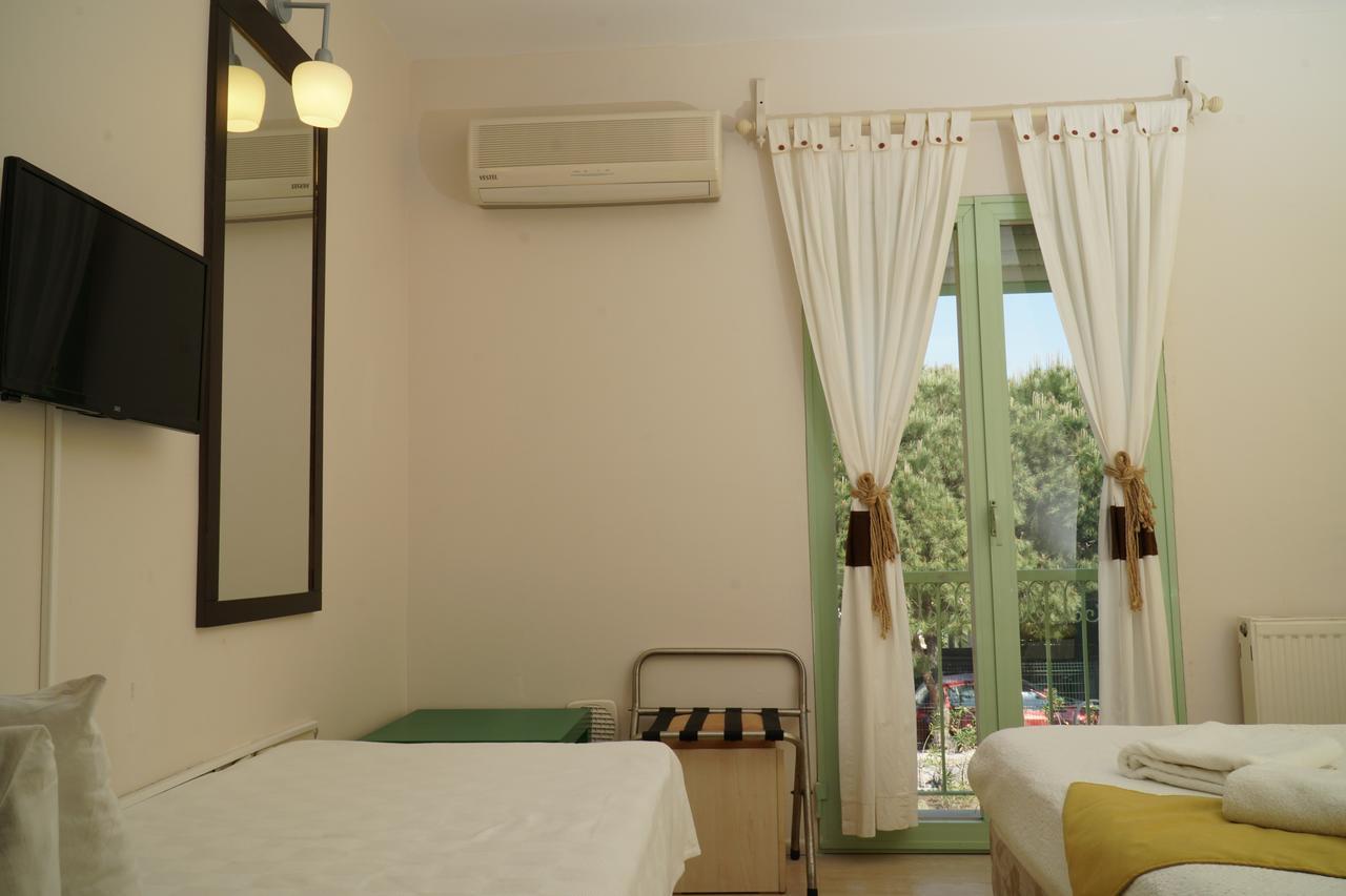 R+ Hotel By Rooms Çeşme Esterno foto