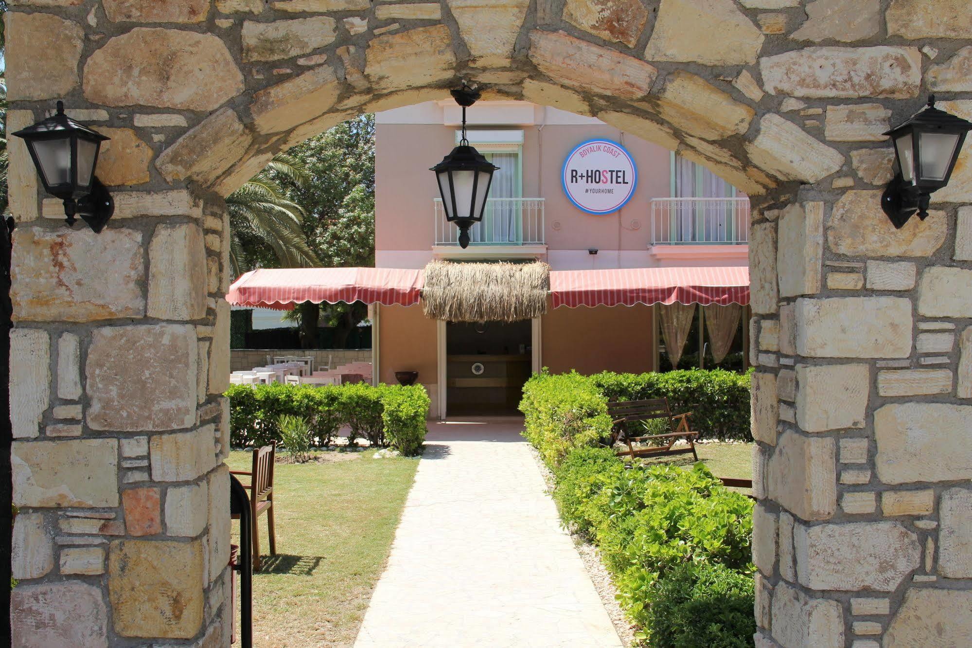 R+ Hotel By Rooms Çeşme Esterno foto